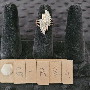 Item # GR84  14K Gold Diamond Clusters apx 1in long ring size 7